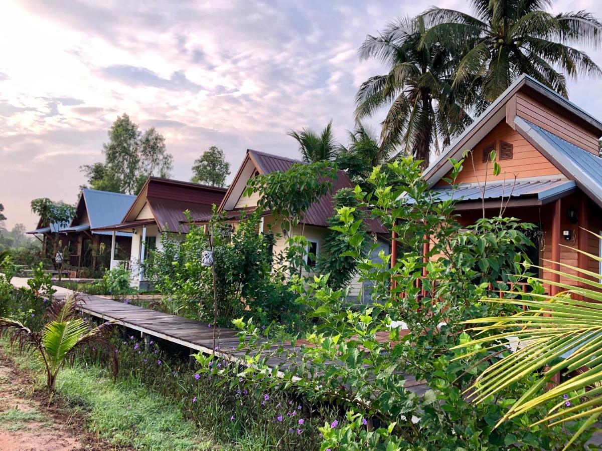 Baan Thung Home Stay Prasat Exterior foto